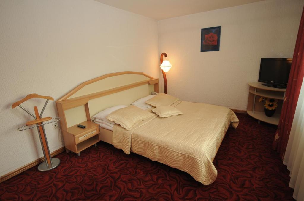 Golden Card Motel Banja Luka Phòng bức ảnh