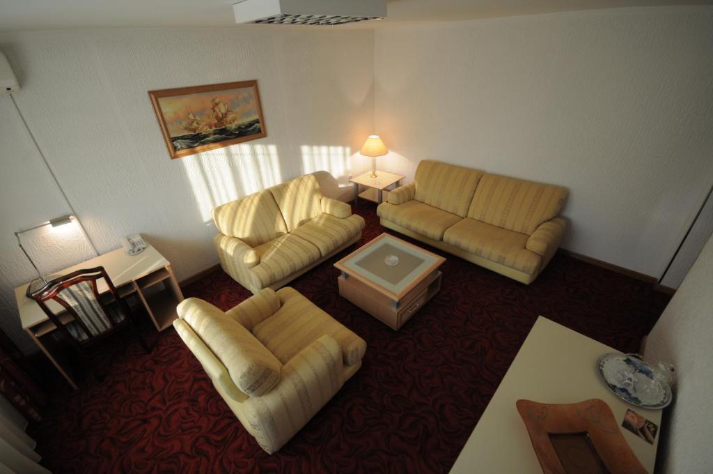 Golden Card Motel Banja Luka Phòng bức ảnh