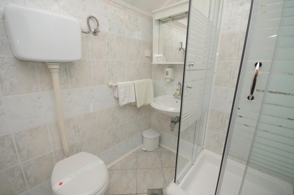 Golden Card Motel Banja Luka Phòng bức ảnh