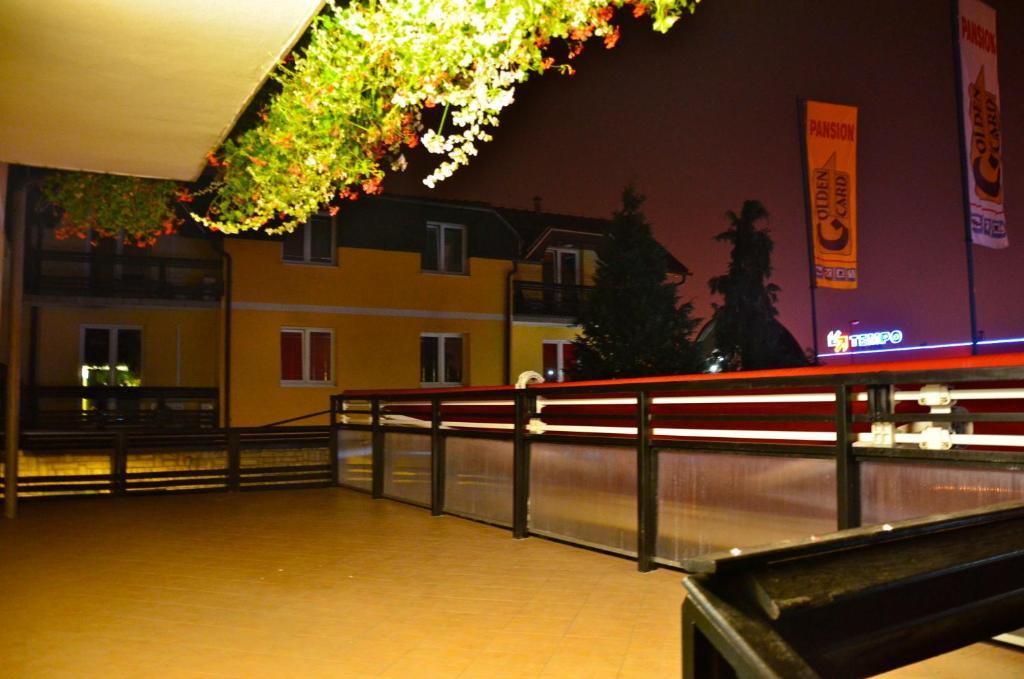 Golden Card Motel Banja Luka Ngoại thất bức ảnh